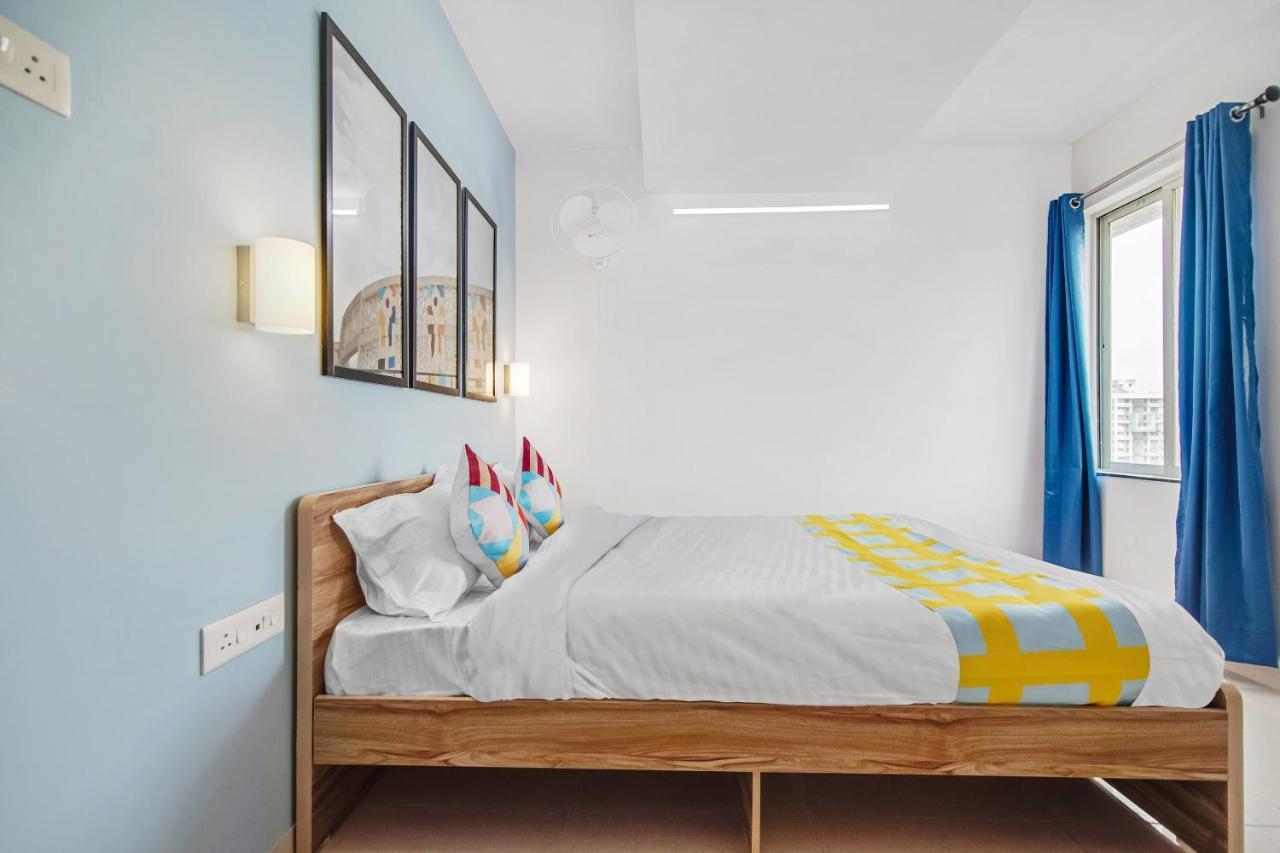 Oyo 79233 Hotel Hive Stays Kochi Exterior photo